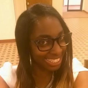 Meet your Posher, Kelli